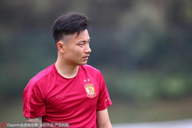 体育生吊大h爽文